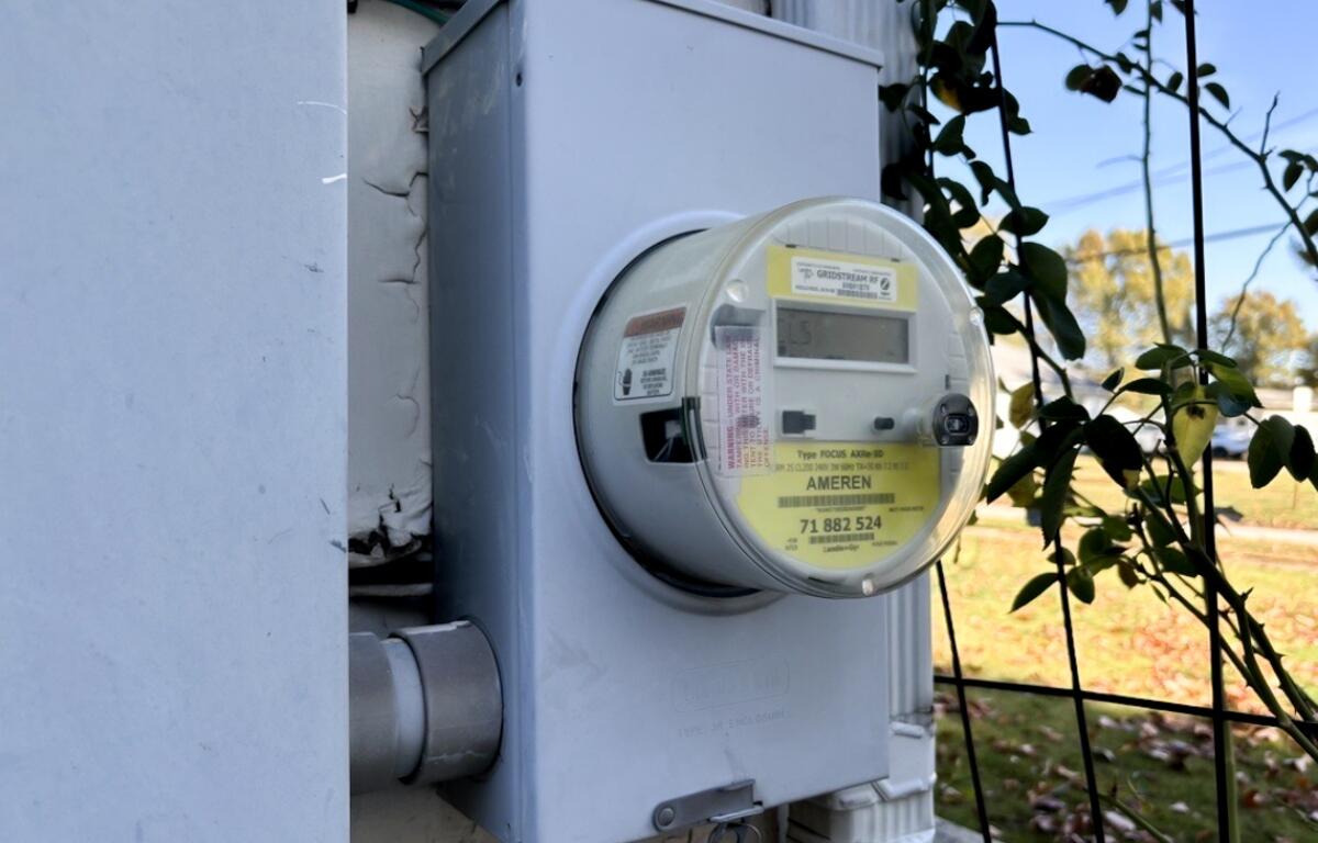 An Ameren Illinois meter. (Capitol News Illinois file photo by Jennifer Fuller)