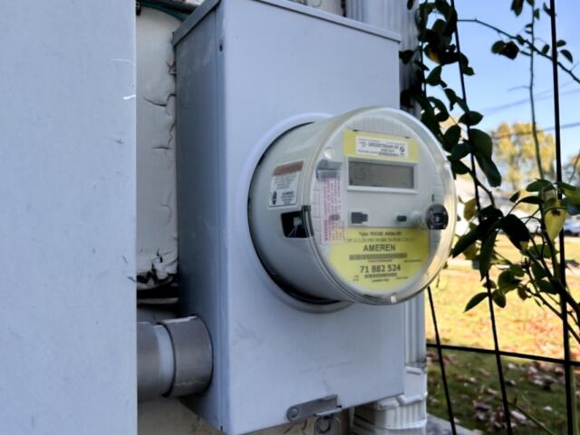 An Ameren Illinois meter. (Capitol News Illinois file photo by Jennifer Fuller)