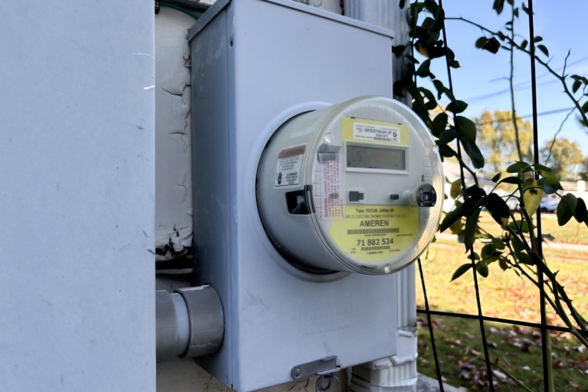 An Ameren Illinois meter. (Capitol News Illinois file photo by Jennifer Fuller)