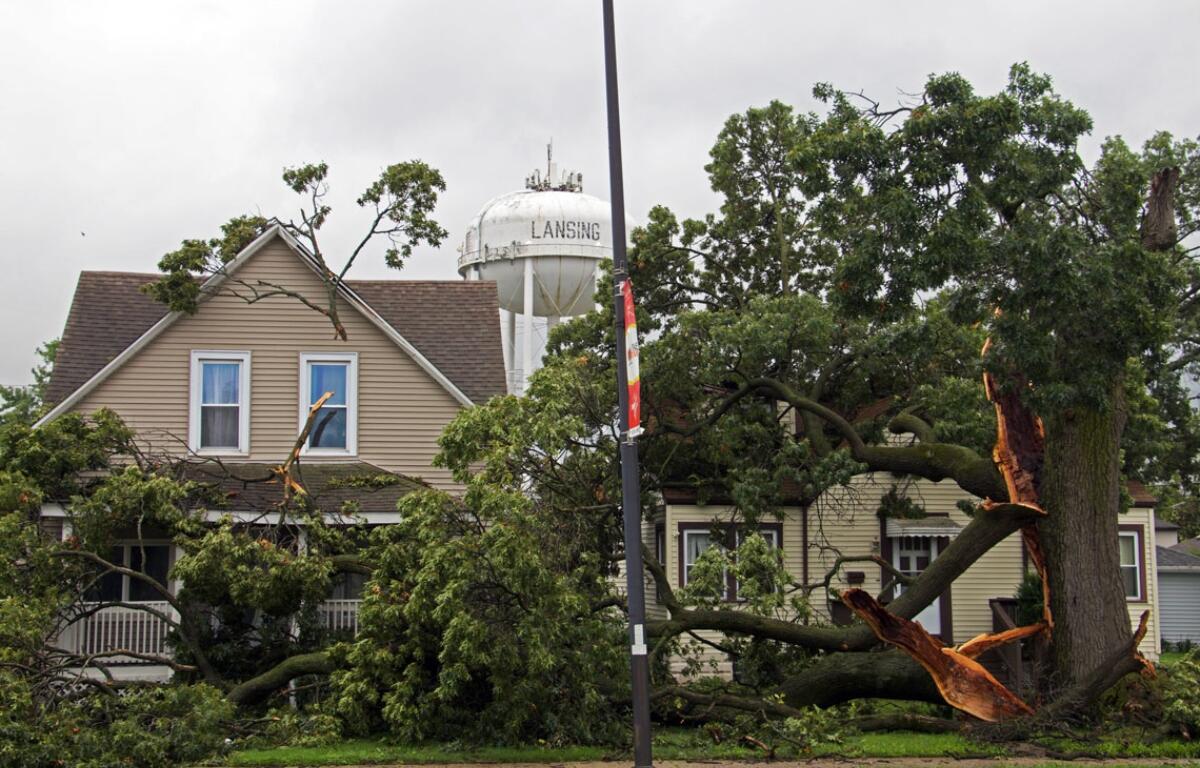 Storm damage can be seen throughout Lansing, Illinois, on Aug. 14, 2026. (Capitol News Illinois photo by Maggie Dougherty)