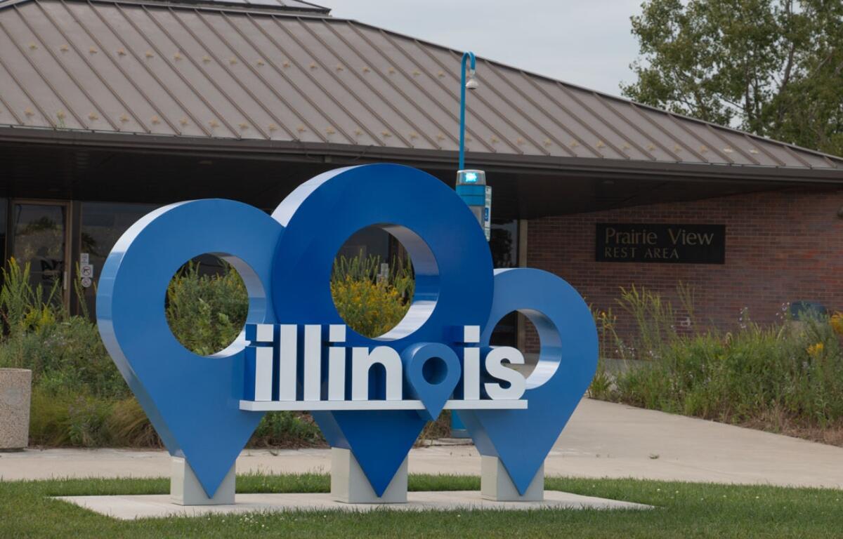 The visitor information center at the Prairie View Rest Area off Interstate 57 is one of the eight sites set to close at the end of the month. The rest stops in those locations will continue operating. (Capitol News Illinois photo by Maggie Dougherty)