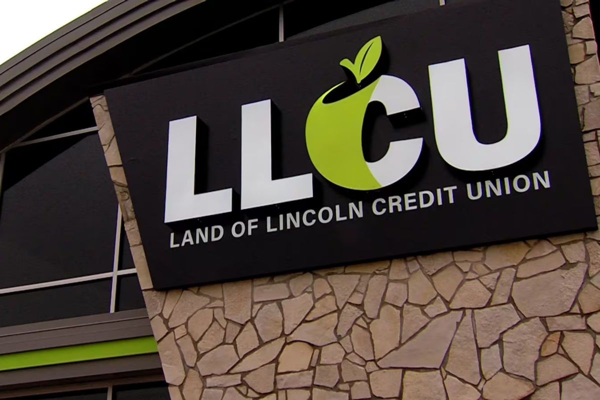 Land of Lincoln Credit Union now owns banks in Williamsville and Sherman.