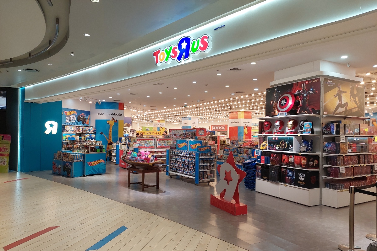 A "Toys R Us" location in a shopping mall.
